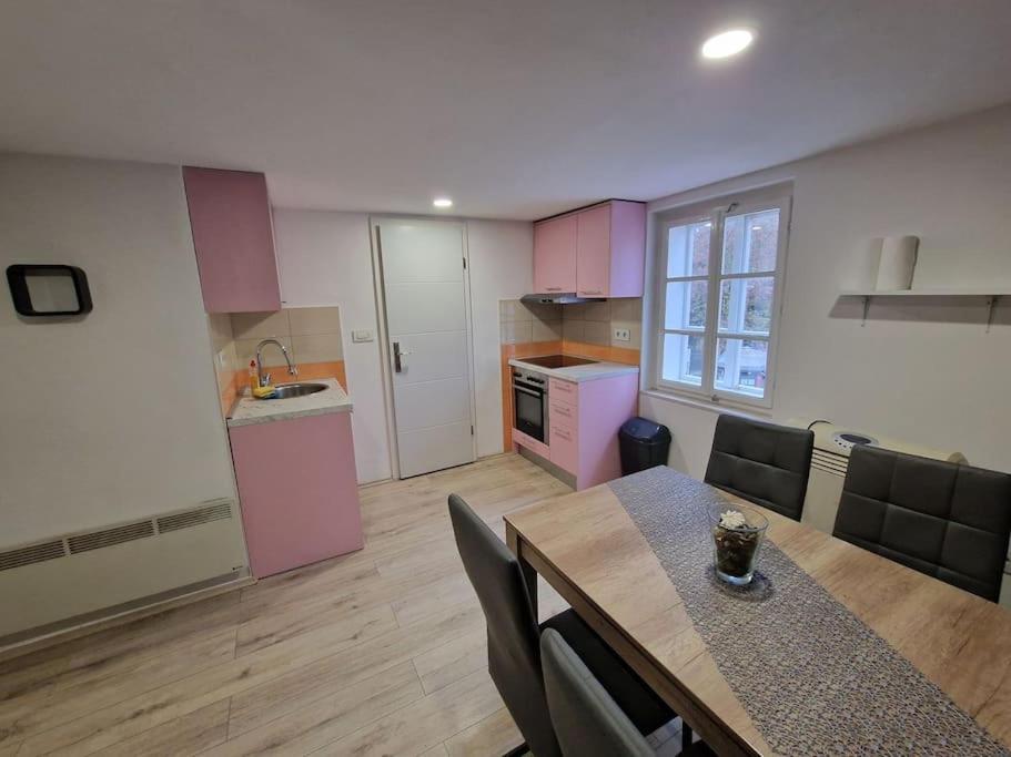 Apartman Rose Загреб Екстер'єр фото