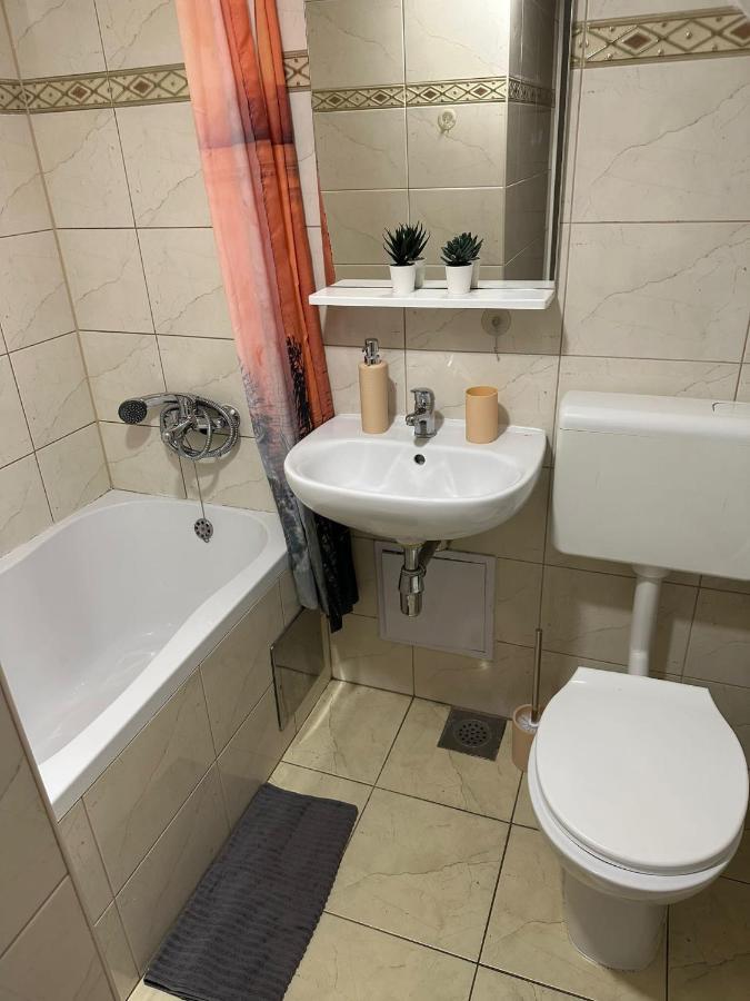 Apartman Rose Загреб Екстер'єр фото